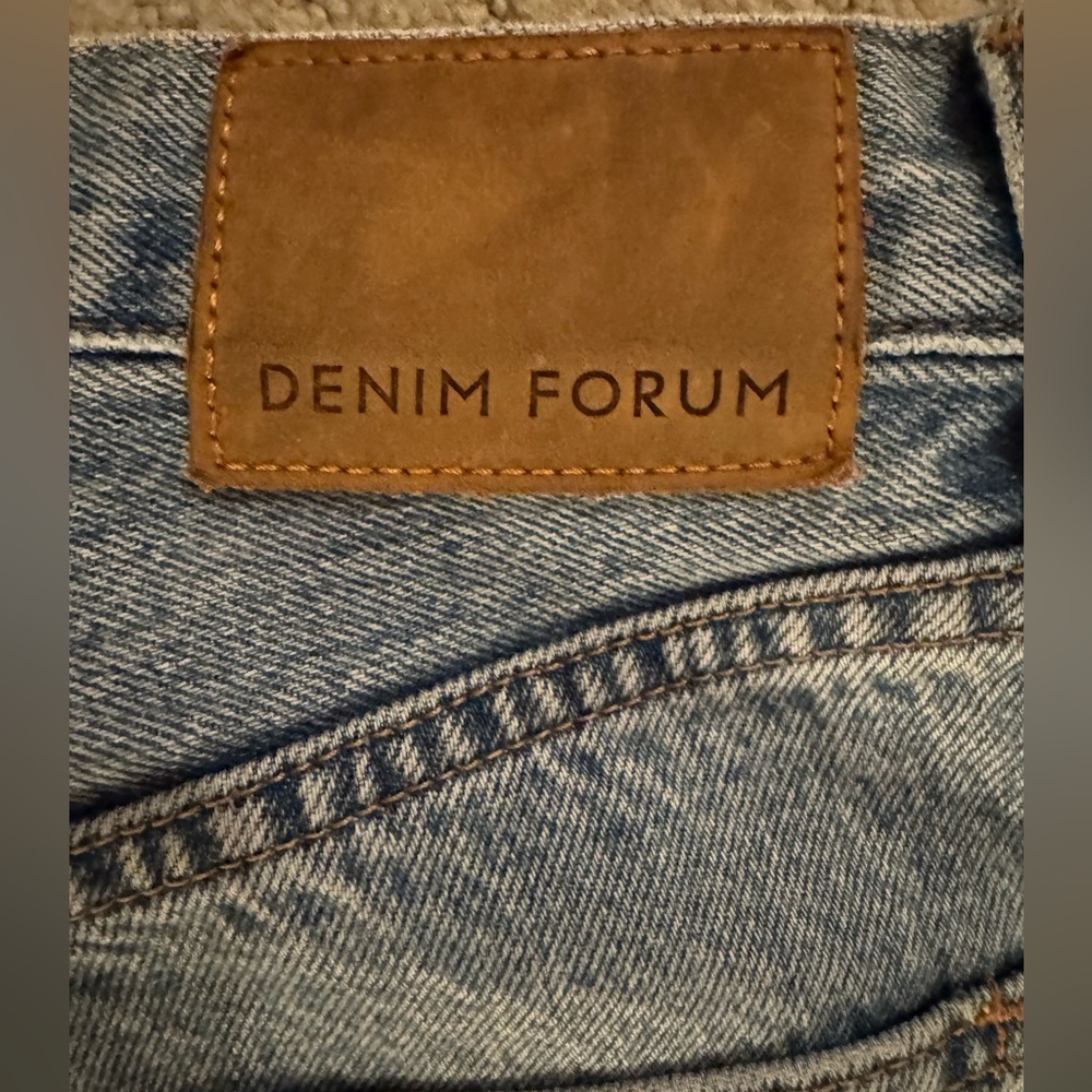 Denim Forum Joni High Rise Loose 29L inseam 28”| Aritzia | US 24 | 100%Cotton - Picture 3 of 16